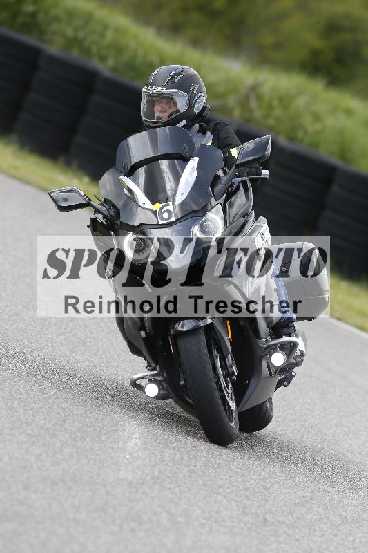 /Archiv-2025/09 22.04.2025 Cornu Master School ADR/rot-rouge/6